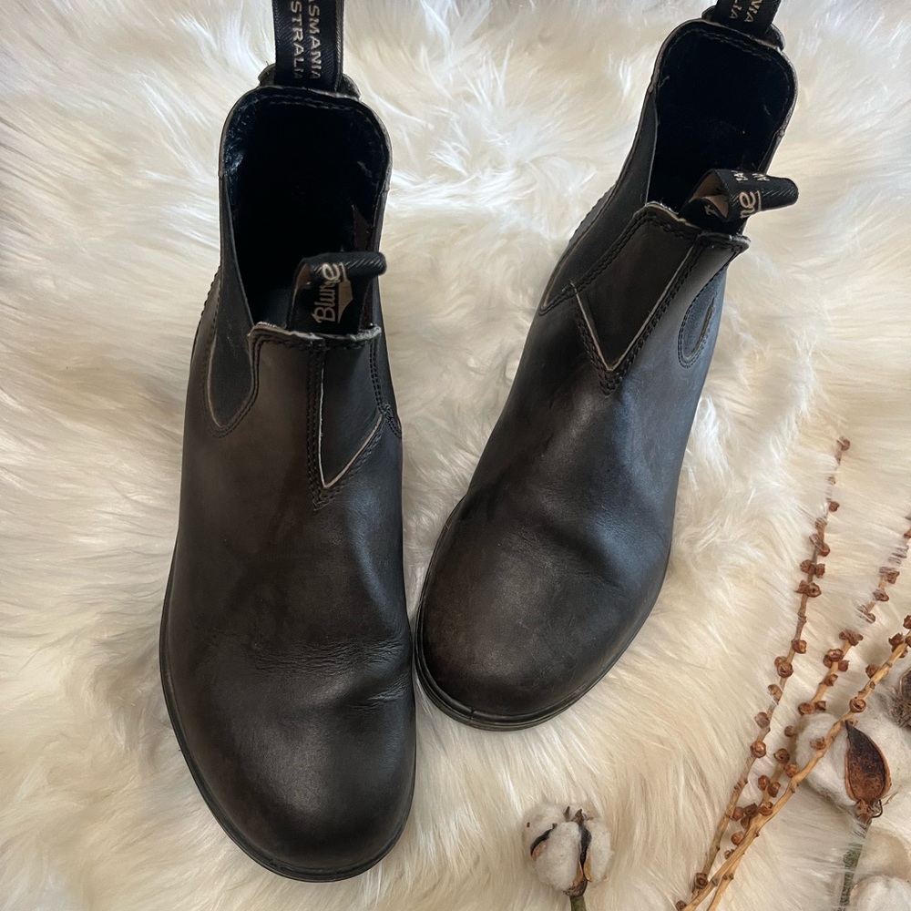 Blundstone Premium Black leather Chelsea boots
